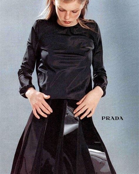 prada fall 1998 campaign|Prada A/W98 Archive .